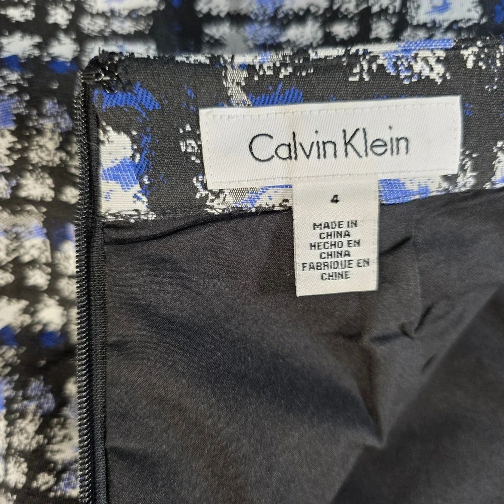 Calvin Klein Blue Black White Abstract Plaid‎ Pencil Skirt Size 4 Lined Workwear
